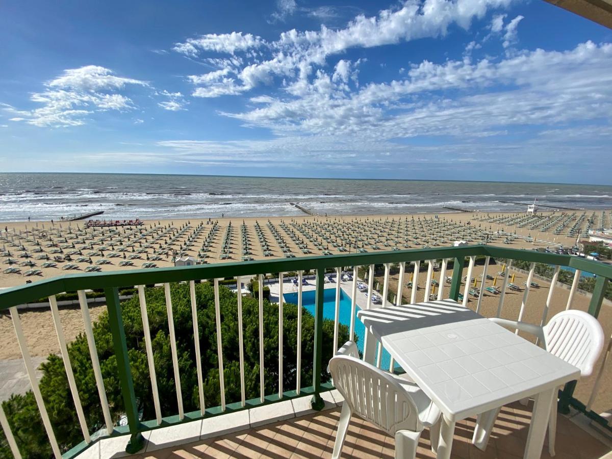Hotel Florida Lido di Jesolo Exteriör bild