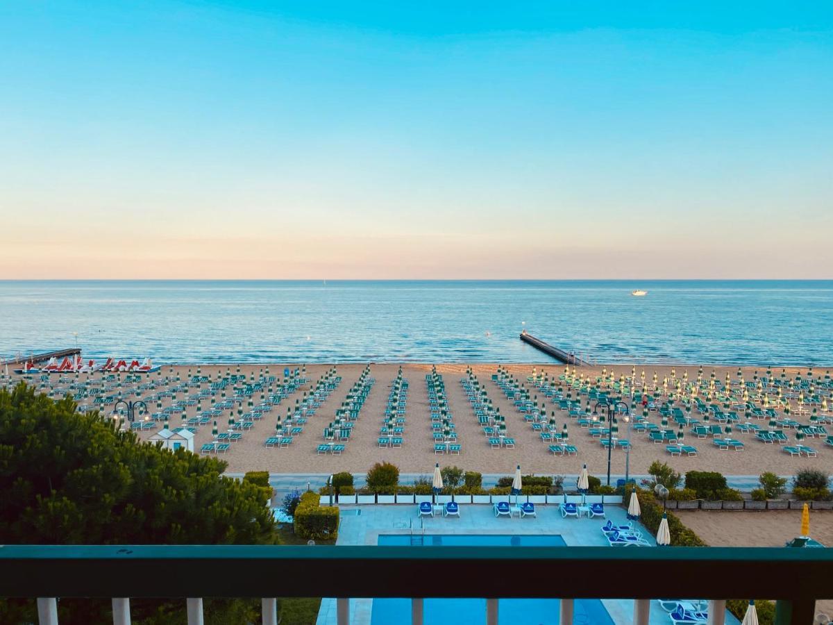Hotel Florida Lido di Jesolo Exteriör bild