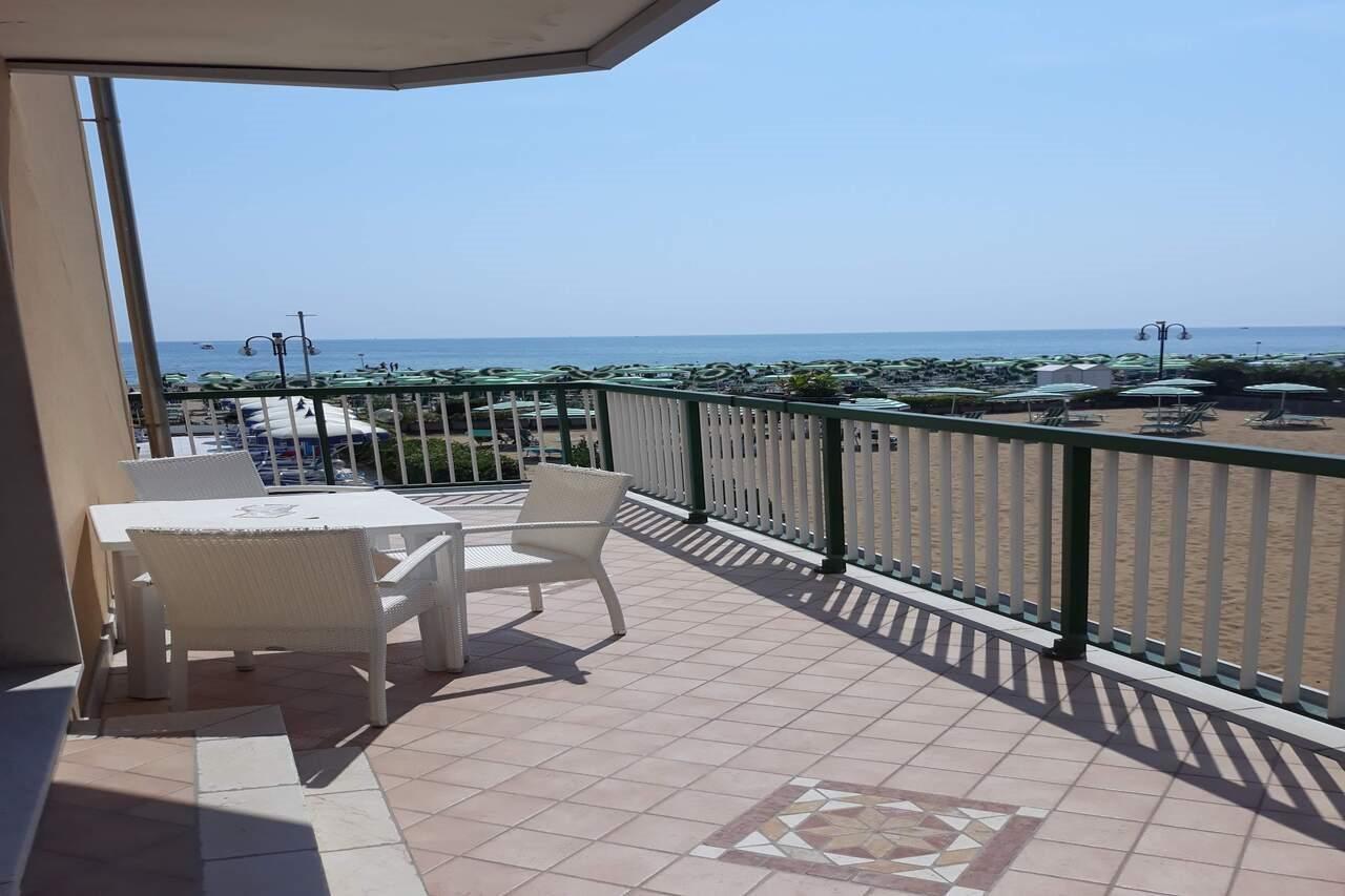 Hotel Florida Lido di Jesolo Exteriör bild